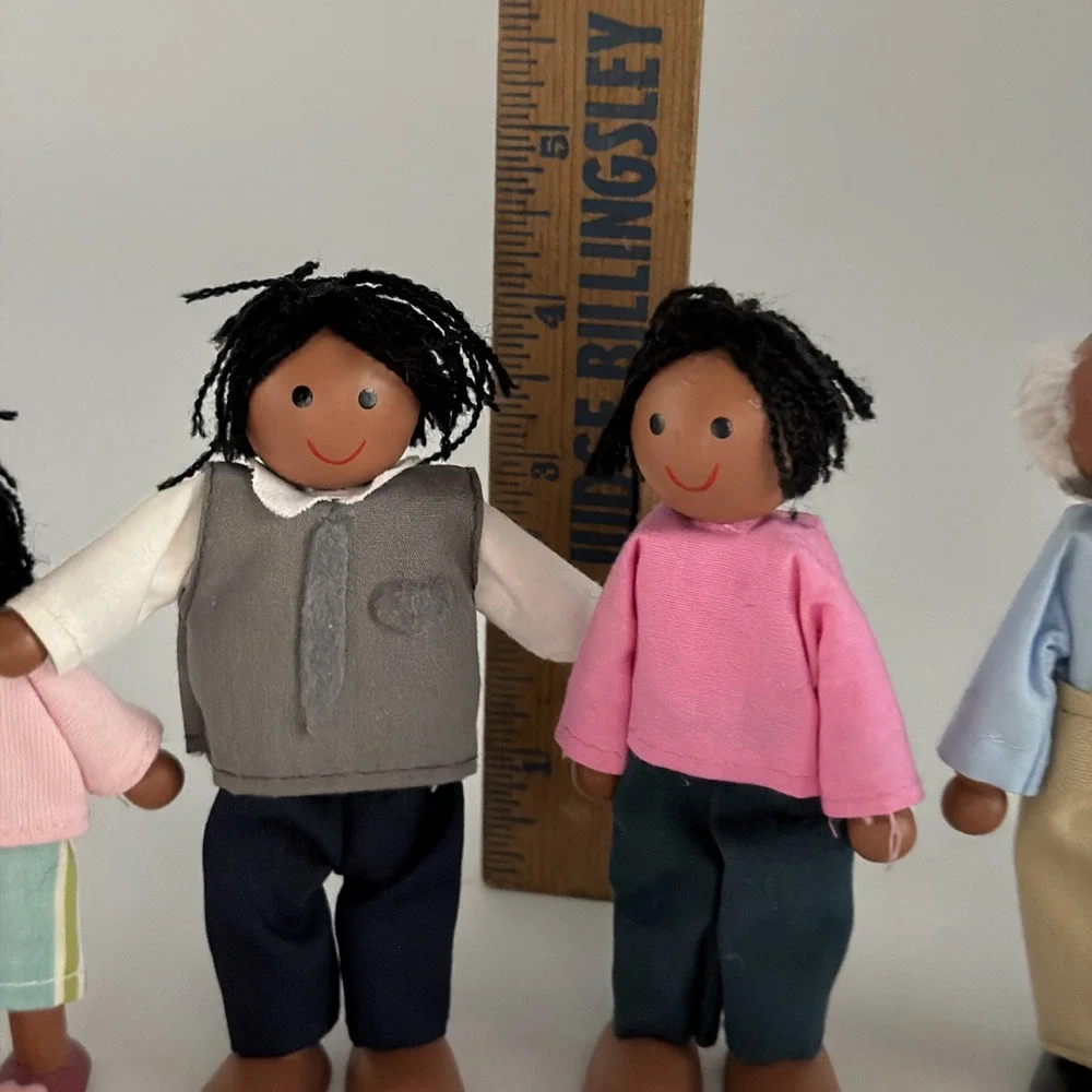 Lot Of 5 Wooden Dolls Poseable Kid Kraft Black Family Inc Baby Mom Dad Grandpa